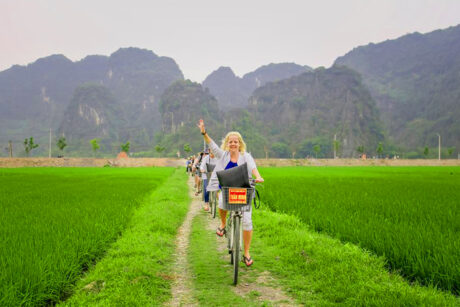 Tam Coc cycling day tour